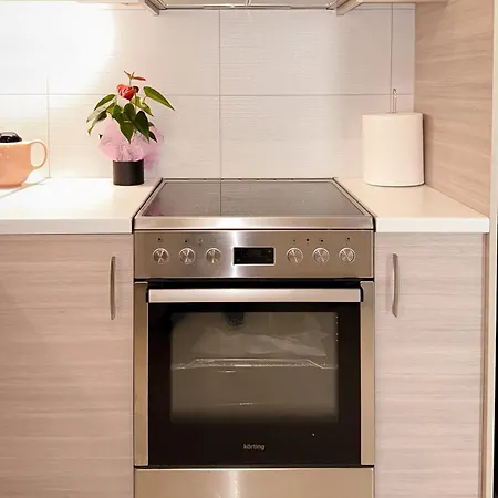 Sun N' Salt I Tolón