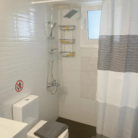 Sun N' Salt I Tolón