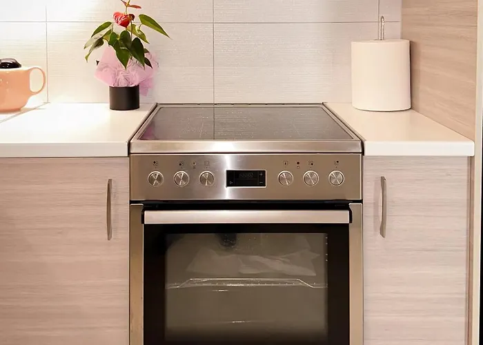 Sun N' Salt I Tolón